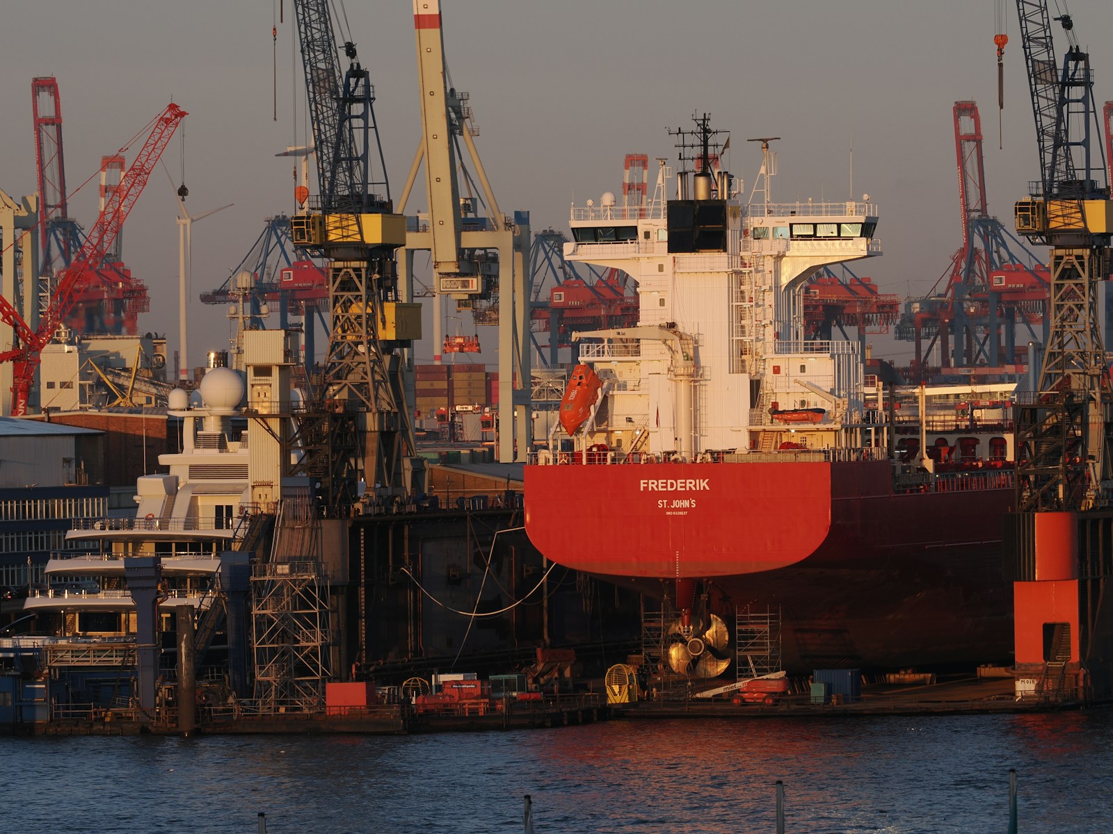 Vessel repair